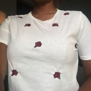NWOT roses tee